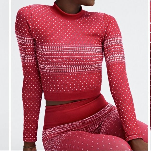 Fabletics 2 piece set Festive - Picture 6 of 8